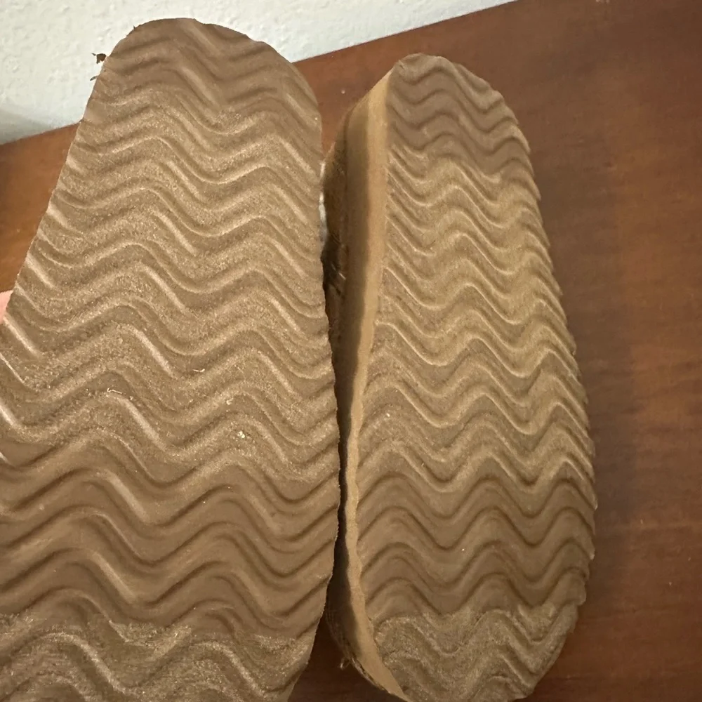 Stride Rite Brown Faux-Shearling Kids Moccasin Slippers